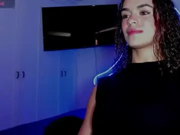 Chaturbate Free Live Porn of lili_evanss