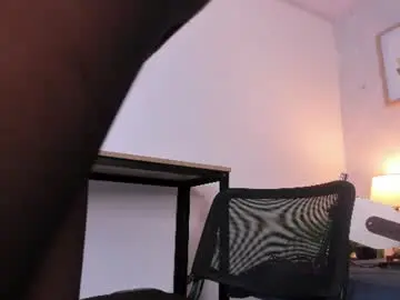 Chaturbate Best live sex cam show of caroline_dh