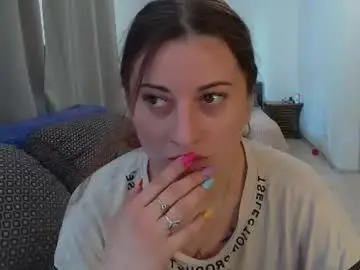 Chaturbate Live Sex Cam of helen_adams_