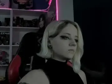 Chaturbate Nude Webcam of holy_mistresss