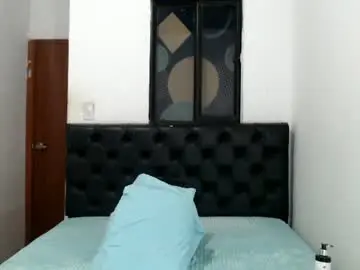 Chaturbate Watch Live Sex Cams of sweet_petite15