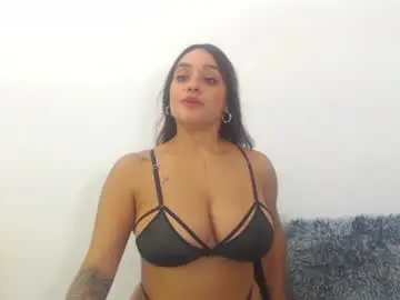 Chaturbate Sex Cam of renatabrownn28