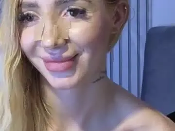 Chaturbate Live Sex Cam of karmaarms