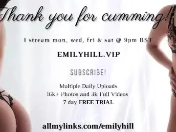 Chaturbate Live Sex of littlee33
