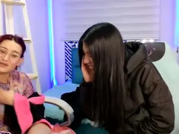Chaturbate Free Live Porn of naomy_hot04