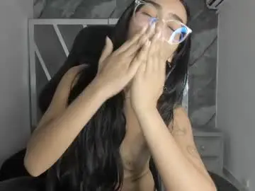 Chaturbate Sex Chat of mia_petiteht