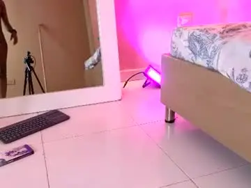 Chaturbate Adult Video Chat of kloee_12