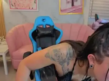 Chaturbate Live Sex Cam of megan_colle_a
