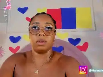 Chaturbate Live Sex Cam of hanaahquinn