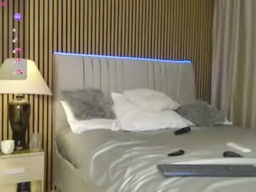 Chaturbate Best live sex cam show of sensualhallie