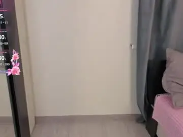 Chaturbate Live Sex Cam of arlettebrougham