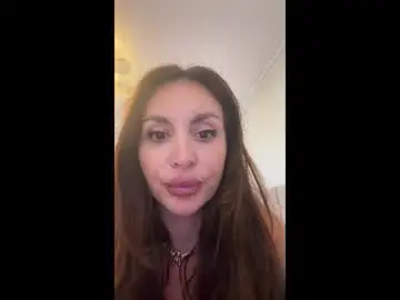 Chaturbate Live Sex Cam of lunabex