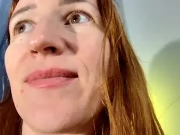 Chaturbate Live Sex Cam of leila_cam18hot
