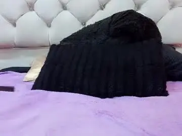 Chaturbate Live Sex Cam of cassie_jones1