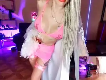 Chaturbate Adult Video Chat of monicamaxwell2