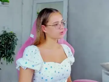 Chaturbate Live Porn of shei1a_shy