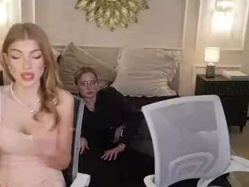 Chaturbate Free Porn Cam of bright_diamonds_054