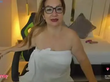 Chaturbate Best live sex cam show of gisela27