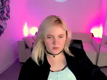 Chaturbate Live Sex Cam of katybriggs
