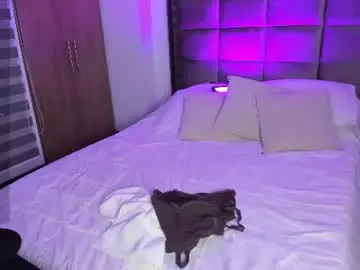 Chaturbate Best live sex cam show of rebeccaferrati