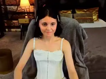 Chaturbate Live Sex Cam of milena_lynn