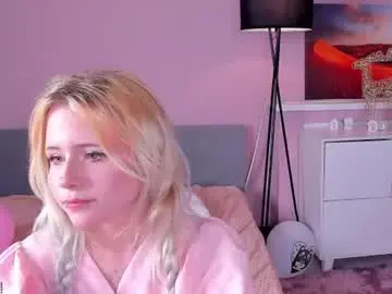 Chaturbate Free Porn Cam of kiki_peach