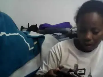 Chaturbate Live Sex Cam of aicha_boobs