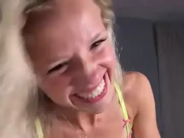 Chaturbate Live Sex Cam of emmaabennett