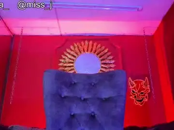 Chaturbate Free Porn Cam of julieta_russell