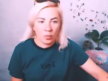 Chaturbate Live Porn of alinafrey_