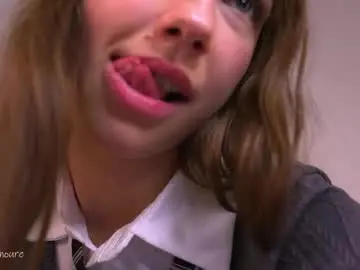 Chaturbate Adult Video Chat of claire_amoure