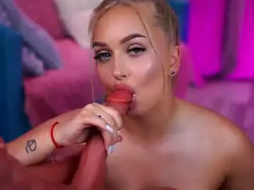 Chaturbate Best live sex cam show of elyssawetxx