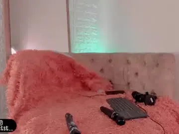 Chaturbate Free Porn Cam of violetwinters_