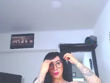 Chaturbate Sex Chat of vicky_hotmilf