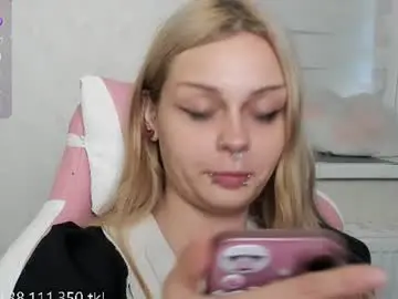 Chaturbate Live Porn of melonipinkbb