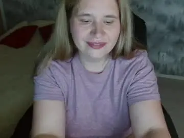 Chaturbate Sex Cam of adelinalawson