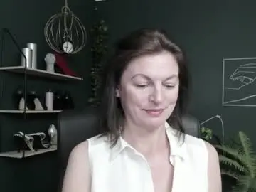 Chaturbate Live Sex Cam of vivian_dream