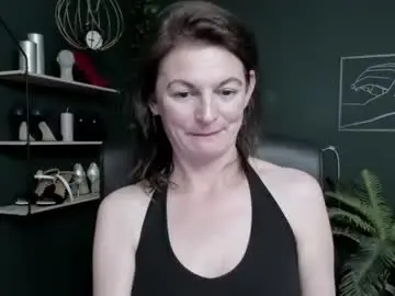 Chaturbate Live Sex Cam of vivian_dream