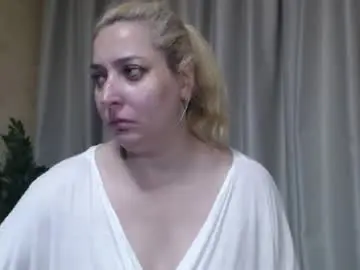 Chaturbate Live Sex Cam of ohsweetiren