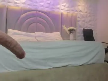 Chaturbate Free Porn Cam of ellye_evans_