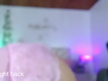 Chaturbate Watch Live Sex Cams of saralynnn