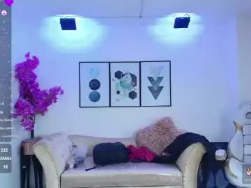 Chaturbate Live Sex Cam of isa_reel