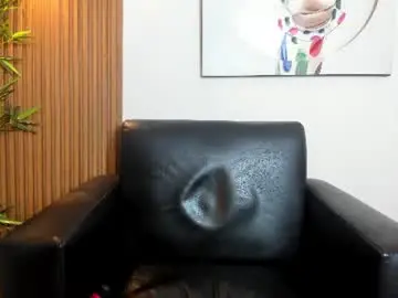 Chaturbate Live Sex Cam of emily_frostt