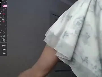 Chaturbate Watch Live Sex Cams of milky_way_rrr