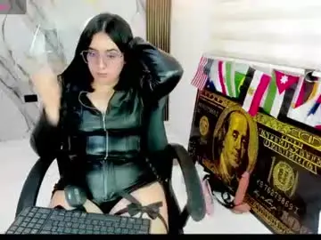 Chaturbate Adult Webcam of queen_findom1
