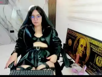Chaturbate Live Sex Cam of queen_findom1