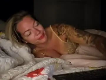 Chaturbate Free Porn Cam of yogimilflover