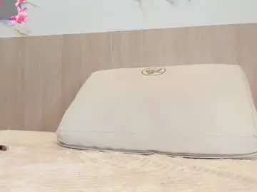 Chaturbate Live Sex Cam of victoria_hokings