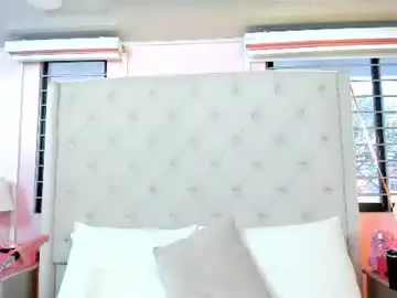Chaturbate Live Sex Cam of scarlett_leblanc_