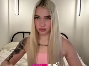 Chaturbate Sex Cam of katie_glow